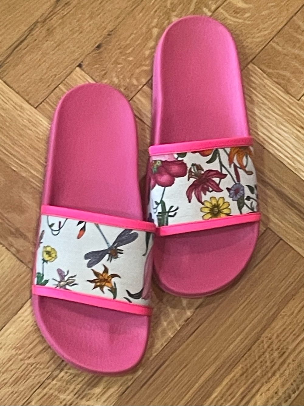 GUCCI~441550 Flora Print Canvas Slides